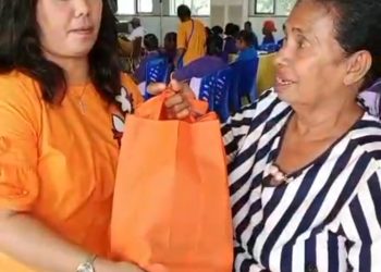 Pangguyuban Lansia St. Martinus Kaiman Bagi Bansos