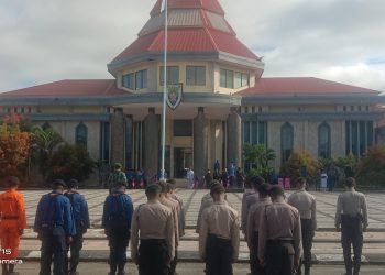 Bupati Kaimana Pimpin Apel Hari Pancasila