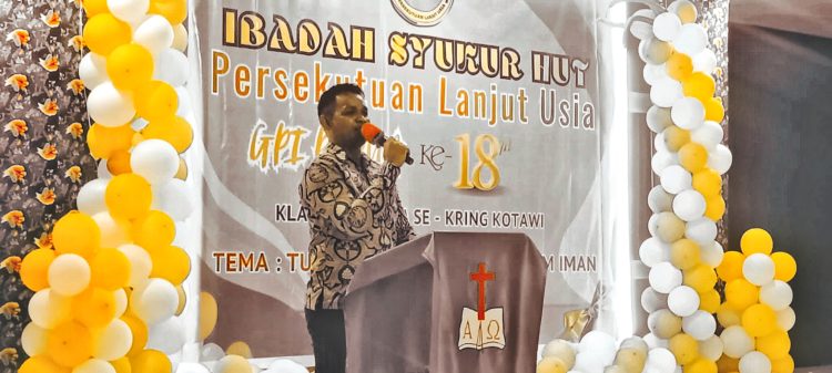 Wakili Bupati Kaimana, Asisten satu hadiri Syukuran HUT – 18 Lansia