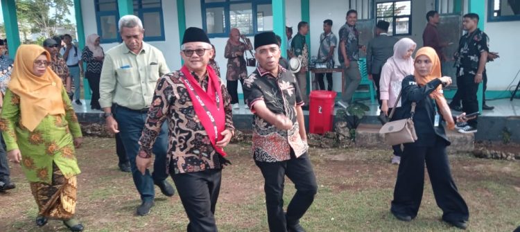 Menteri Abd. Mu’ti letakan batu pertama Pembangunan Masjid SMA Muhamadiyah Kota Tual