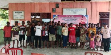 Mimi Selly reses di kampung Kamaka; Ruang kelas, Malam jadi tempat nginap, siang jadi tempat belajar.