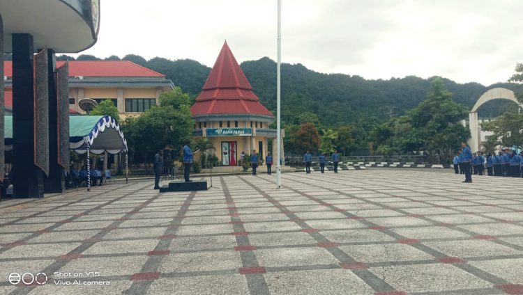 Wabup Isak Waryensi Pimpin Upacara KORPRI ke 54