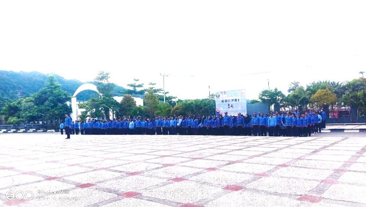 Wabup Isak Waryensi bacakan delapan pesan dari ketua umum KORPRI